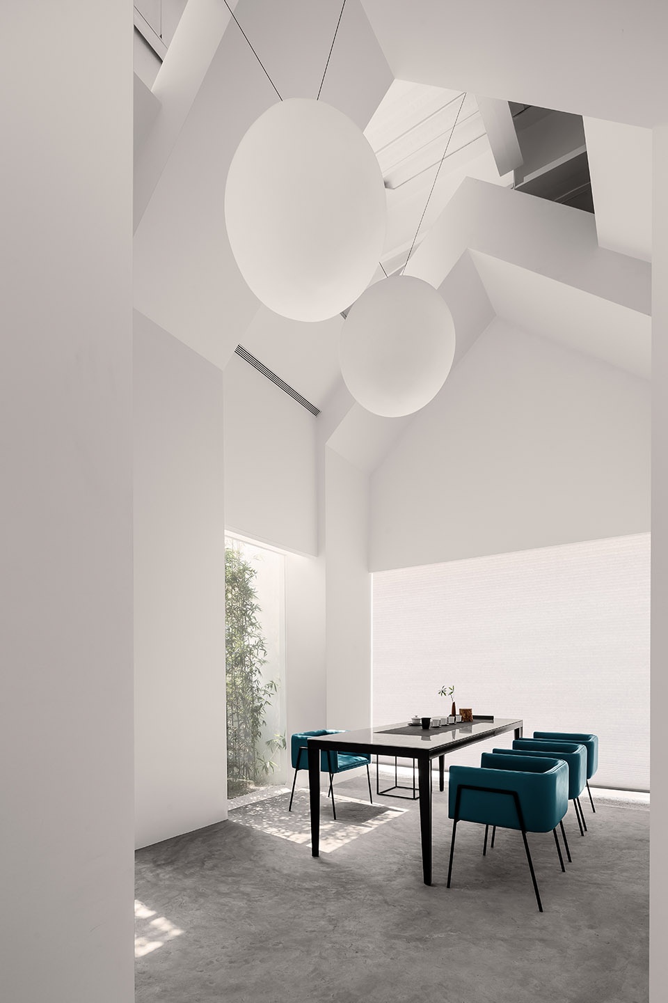 鄭州宏鈺堂辦公裝修公司推薦黑白灰極致美感辦公設計方案 鄭州宏鈺堂辦公裝修公司推薦黑白灰極致美感辦公設計方案