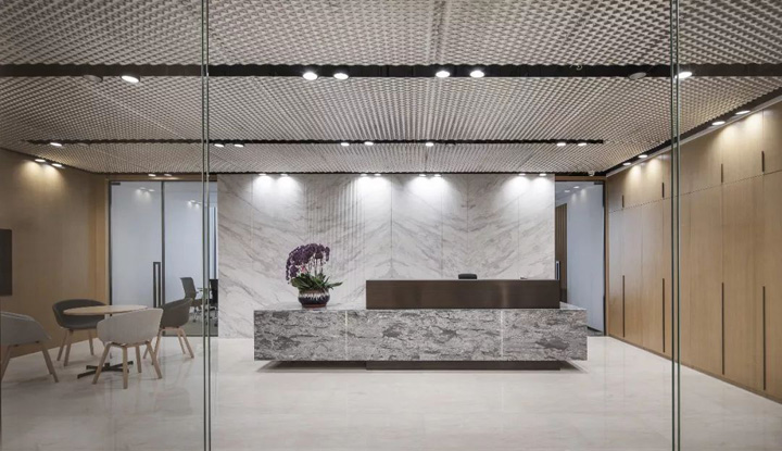 龍湖集團總部辦公室接待大廳裝修實景圖 龍湖集團總部辦公室接待大廳裝修實景圖