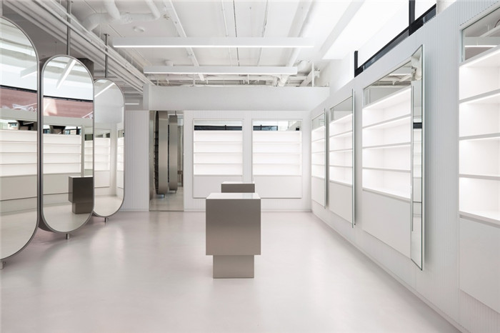 純凈自然的商業店面裝修案例 ZALANDO美容店設計賞析 純凈自然的商業店面裝修案例 ZALANDO美容店設計賞析