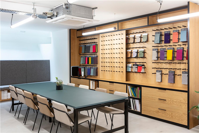 國(guó)外家具公司會(huì)議室裝修設(shè)計(jì)方案 國(guó)外家具公司會(huì)議室裝修設(shè)計(jì)方案