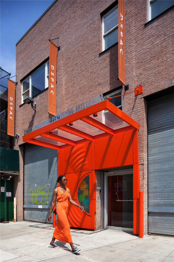 Dwana Smallwood國(guó)外青少年舞蹈培訓(xùn)機(jī)構(gòu)裝修實(shí)景圖