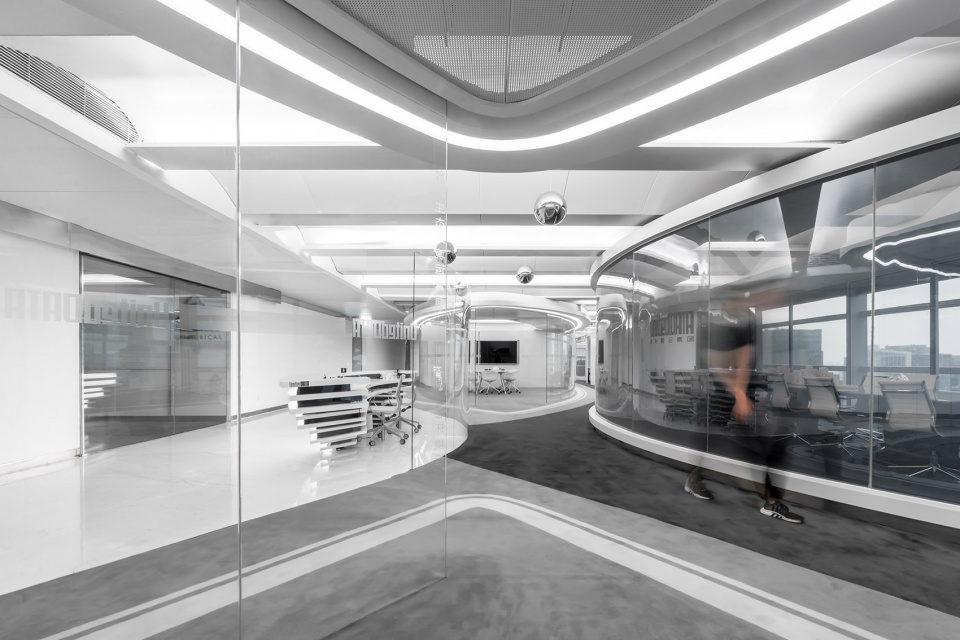 滿滿科技感的未來時空主題UnitedDATA總部辦公室裝修設計 滿滿科技感的未來時空主題UnitedDATA總部辦公室裝修設計