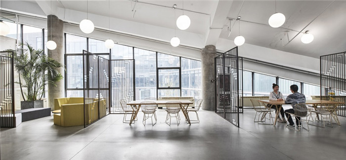 開放式多元化實力文化傳媒集團辦公樓設計裝修實景圖 開放式多元化實力文化傳媒集團辦公樓設計裝修實景圖