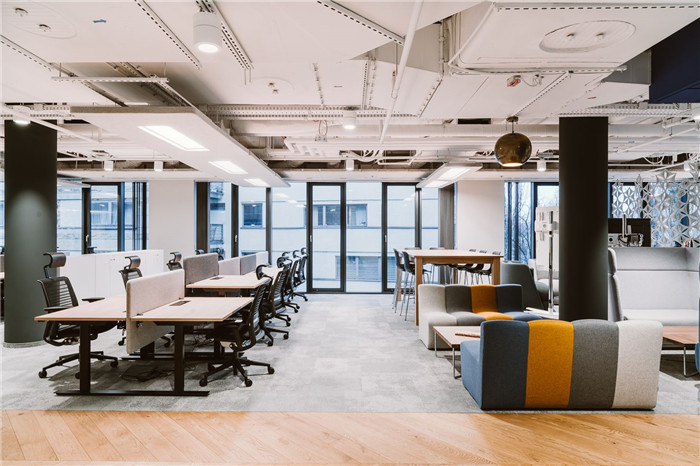 國外IT公司敞開辦公區裝修設計方案 國外IT公司敞開辦公區裝修設計方案