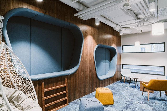 超大公共空間 時尚優雅的現代風IT公司辦公室裝修實景圖 超大公共空間 時尚優雅的現代風IT公司辦公室裝修實景圖