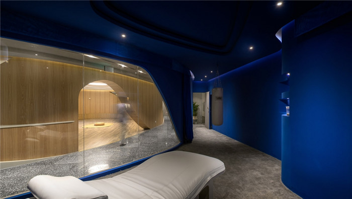 辦公、禪修、活動為一體的多元化商業(yè)空間裝修案例