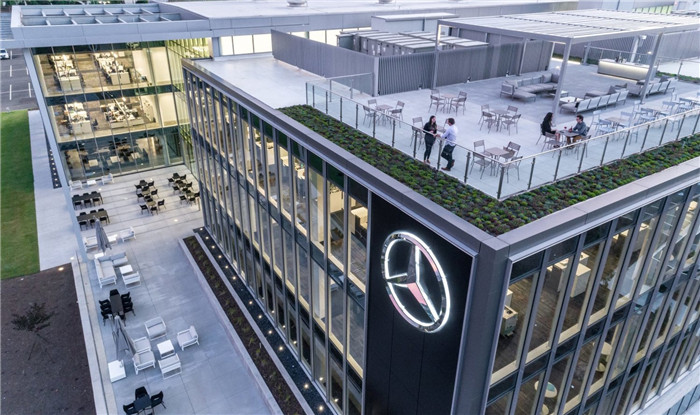 通透大氣的奔馳汽車亞洲總部辦公樓裝修設計案例實景圖
