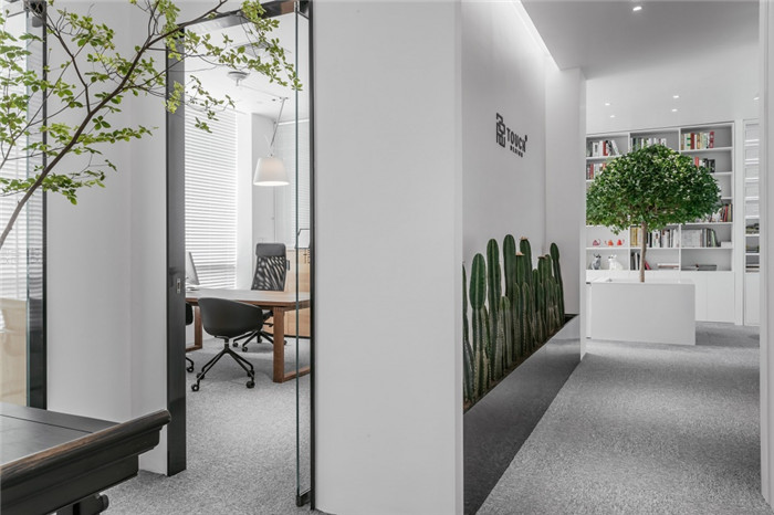 創意極簡風辦公室裝修設計辦公區實景圖 創意極簡風辦公室裝修設計辦公區實景圖