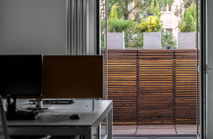 烏克蘭極簡黑白灰辦公室裝修設計案例賞析