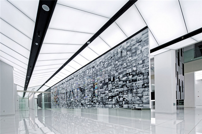 寧靜極簡風(fēng)網(wǎng)絡(luò)公司辦公室多功能區(qū)裝修實景圖 寧靜極簡風(fēng)網(wǎng)絡(luò)公司辦公室多功能區(qū)裝修實景圖