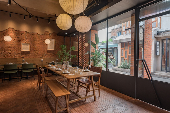 自然質樸的尼岔土家傳統特色餐廳裝修設計圖 自然質樸的尼岔土家傳統特色餐廳裝修設計圖