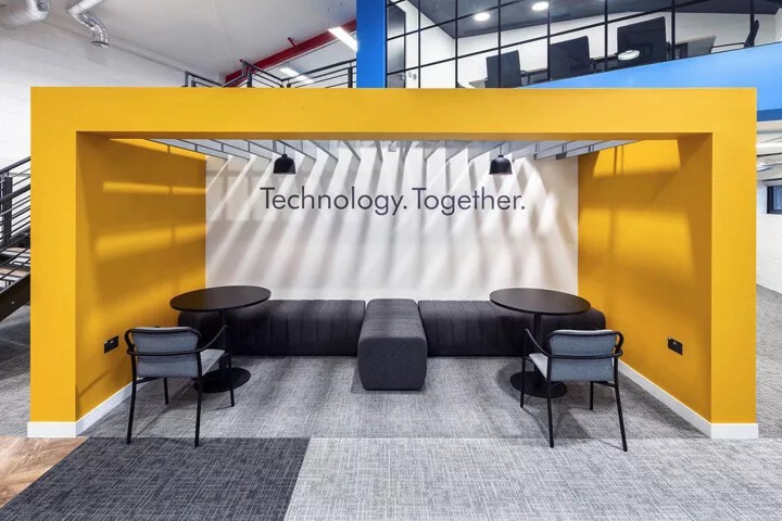 科技咨詢公司辦公室洽談區裝修