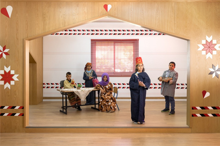 充滿想象力和創造力的創意以色列小學小舞臺裝修設計