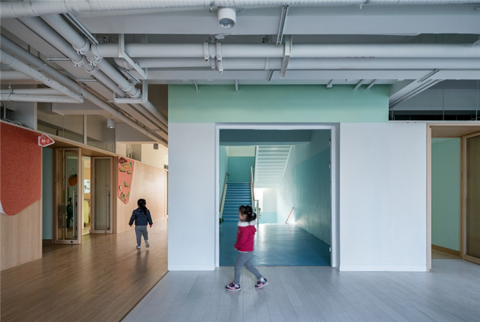 上海寶山貝貝佳歐萊幼兒園走廊裝修設(shè)計(jì)效果圖 上海寶山貝貝佳歐萊幼兒園走廊裝修設(shè)計(jì)效果圖