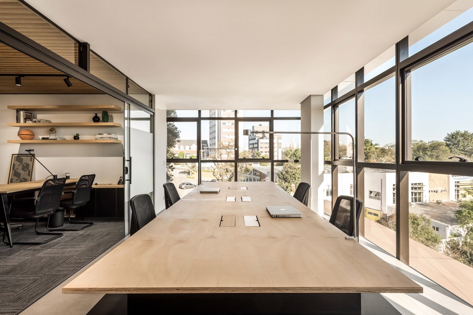 企業總部辦公室辦公區裝修