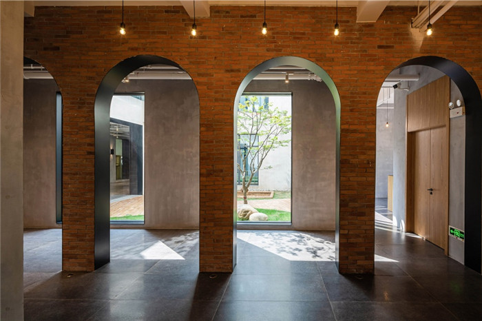 純粹簡約風的心流幼兒園拱門裝修設計效果圖 純粹簡約風的心流幼兒園拱門裝修設計效果圖