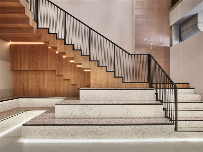 色彩繽紛活力無限的Foodhallen美食廣場裝修設計方案