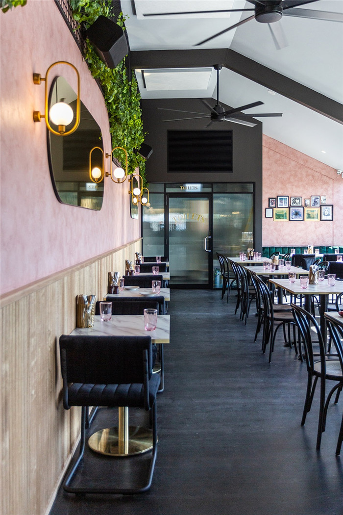 迷幻復古風Joker & Thief音樂餐廳酒吧裝修設計方案