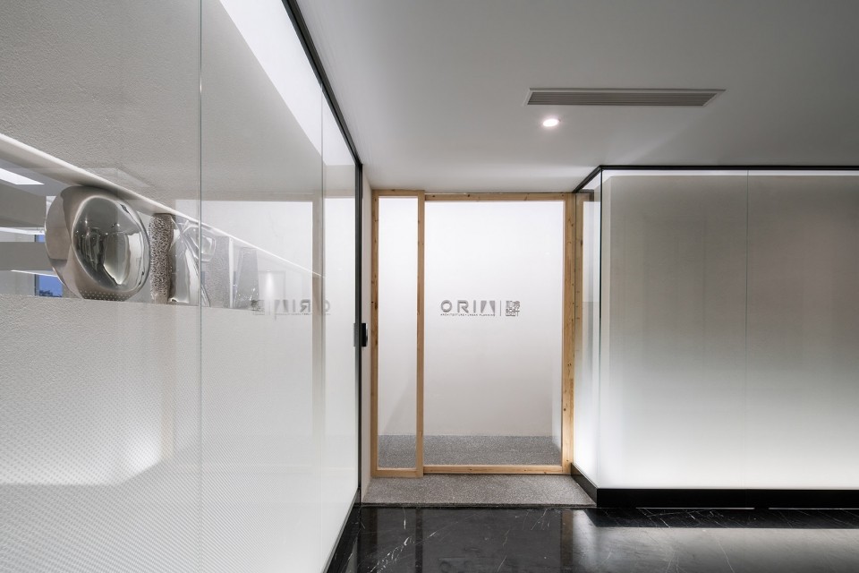 建筑設(shè)計有限公司小而美的辦公室前臺裝修效果圖 建筑設(shè)計有限公司小而美的辦公室前臺裝修效果圖