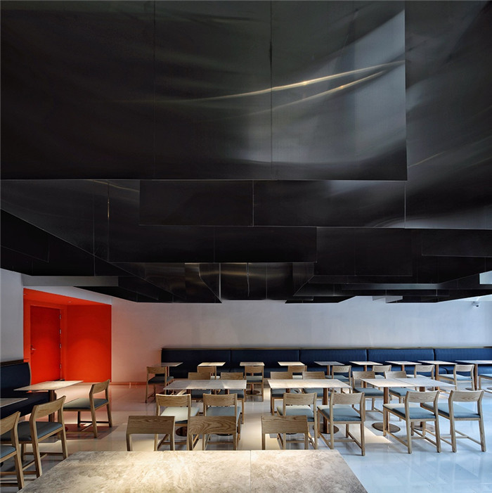 特色網(wǎng)紅餐廳設計推薦:Auvers餐廳裝修設計案例 特色網(wǎng)紅餐廳設計推薦:Auvers餐廳裝修設計案例