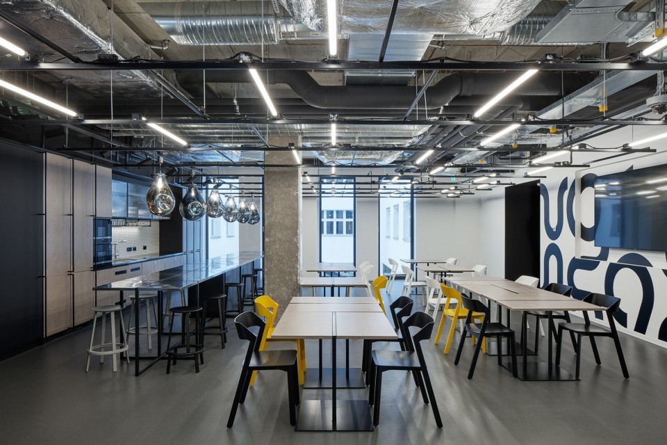 數(shù)字化辦公室用餐區(qū)裝修設(shè)計(jì)