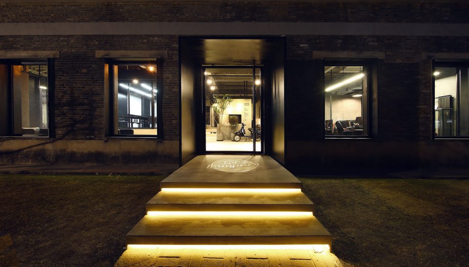 辦公室裝修外觀夜景實景圖 辦公室裝修外觀夜景實景圖