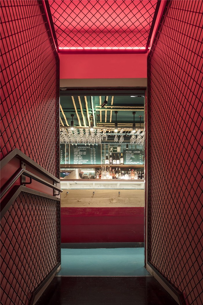 國外創意海港風餐廳酒吧裝修設計圖 演繹冰火兩重天 國外創意海港風餐廳酒吧裝修設計圖 演繹冰火兩重天