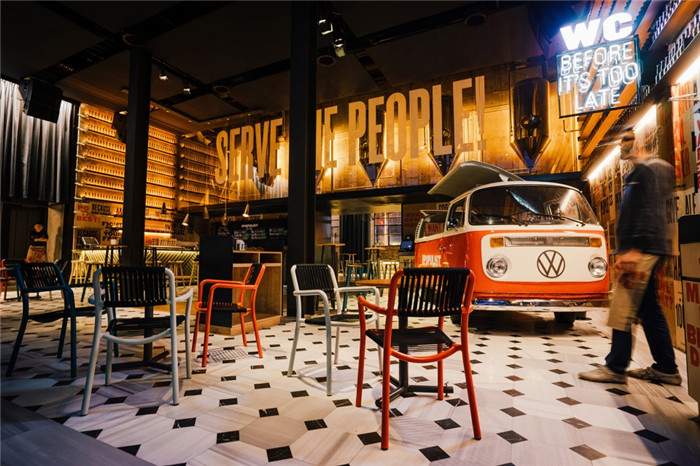 復(fù)古工業(yè)風(fēng)精釀啤酒館裝修設(shè)計案例 復(fù)古工業(yè)風(fēng)精釀啤酒館裝修設(shè)計案例