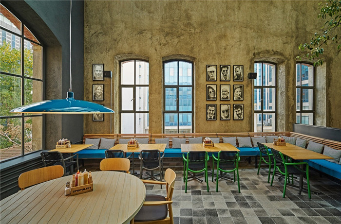 宏鈺堂餐飲裝修公司推薦平民主義精釀啤酒館裝修設(shè)計 宏鈺堂餐飲裝修公司推薦平民主義精釀啤酒館裝修設(shè)計