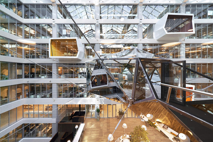 活力動感又霸氣的國外銀行總部辦公樓裝修設計方案 活力動感又霸氣的國外銀行總部辦公樓裝修設計方案