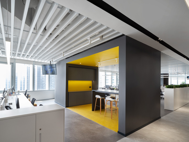 簡(jiǎn)約時(shí)尚風(fēng)倍耐力跨國(guó)集團(tuán)總部辦公室裝修設(shè)計(jì)方案 簡(jiǎn)約時(shí)尚風(fēng)倍耐力跨國(guó)集團(tuán)總部辦公室裝修設(shè)計(jì)方案