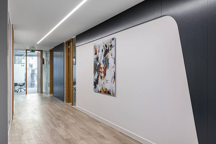 時尚優雅的人壽保險公司倫敦總部辦公室走廊裝修設計圖