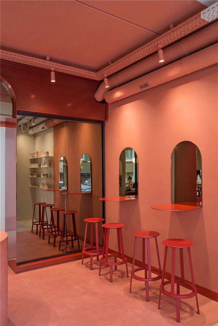 鄭州裝修公司宏鈺堂推薦國外極簡風咖啡廳設計方案