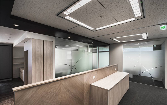 現代風德國馬牌輪胎臺灣總部辦公室裝修設計方案