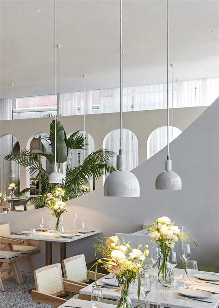 鄭州裝修公司推薦北京花廚時尚餐飲裝修設(shè)計案例