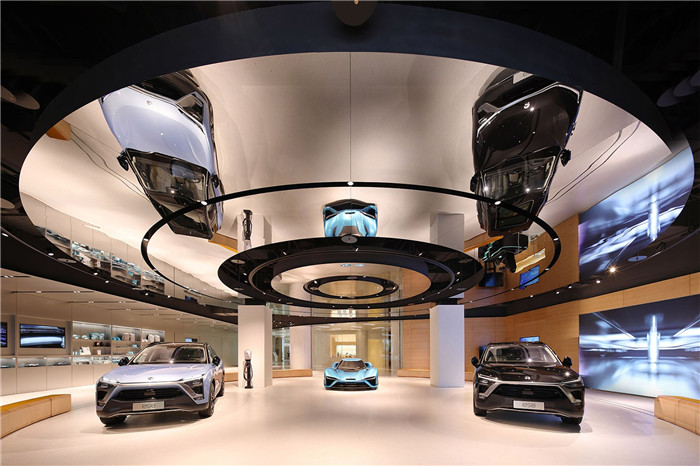 鄭州展廳裝修公司分享蔚來汽車用戶體驗(yàn)中心裝修設(shè)計(jì)案例