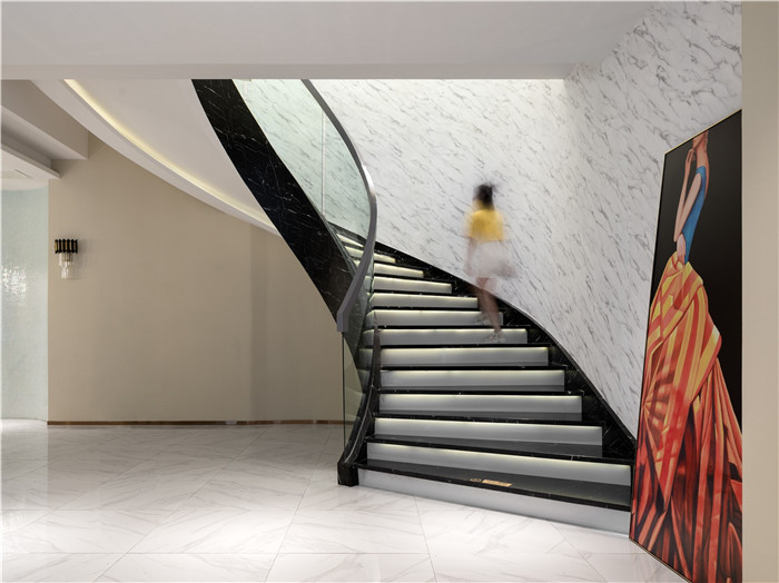 低調奢華風羽妃醫療美容醫院大廳樓梯裝修設計實景圖