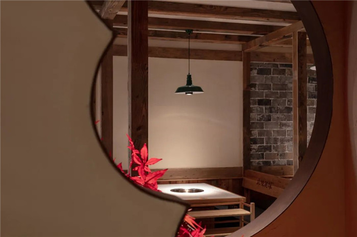 中式連鎖火鍋店裝修   麻辣英雄火鍋店隔斷裝修設計方案