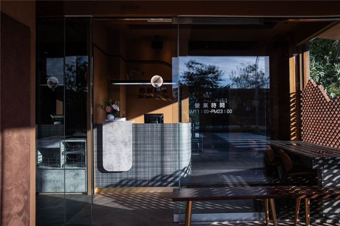 鄭州專業餐飲裝修設計公司推薦拾鮮鍋物餐飲設計方案