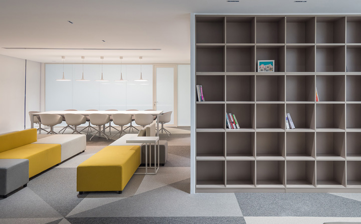 極簡風海鏈科技深圳總部辦公室會議室裝修設計圖 極簡風海鏈科技深圳總部辦公室會議室裝修設計圖