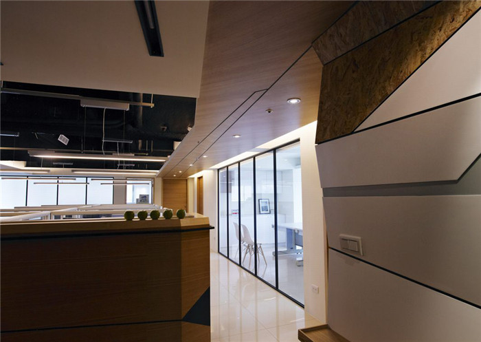 如家般舒適的會計事務所辦公室工位裝修設計方案