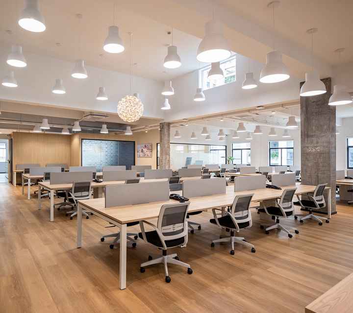 時尚簡歐風傳播咨詢公司敞開辦公區裝修設計方案