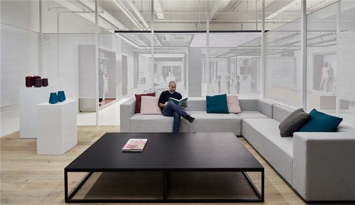 宏鈺堂展廳裝修公司推薦圣東尼紡織材料展廳洽談區裝修設計方案