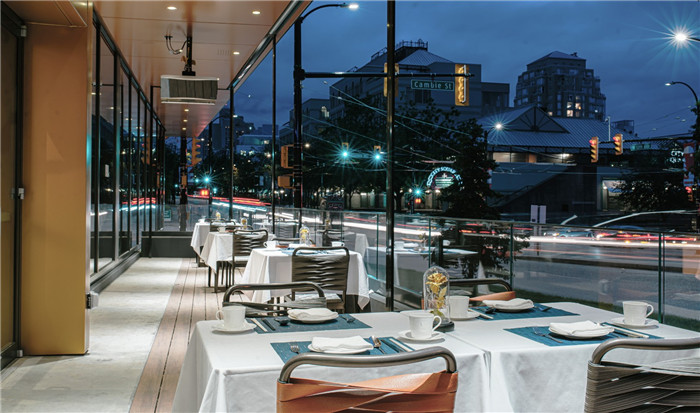 5D全沉浸式餐廳設計   溫哥華全聚德北京烤鴨店裝修設計案例