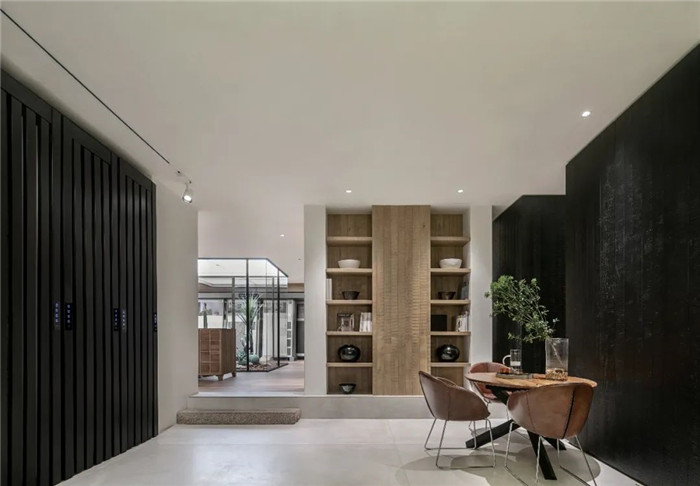 極致簡(jiǎn)約風(fēng)意大利IMOLA石材展廳裝修設(shè)計(jì)實(shí)景圖