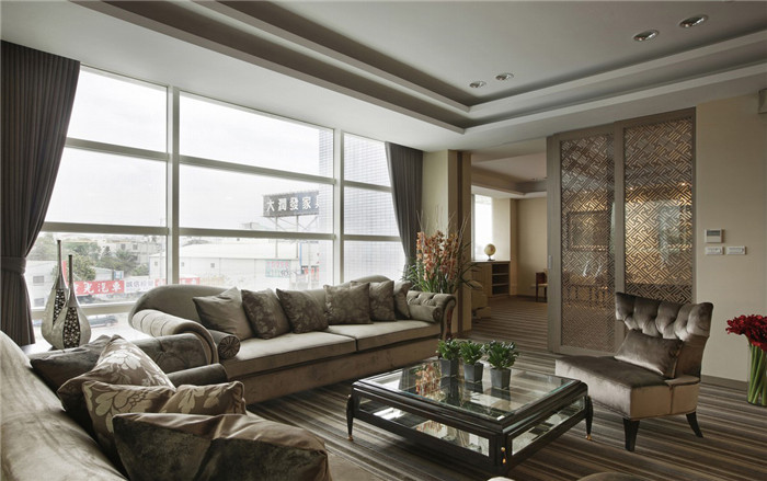 現(xiàn)代通透的清海化工集團(tuán)辦公室VIP接待室設(shè)計(jì)裝修實(shí)景圖