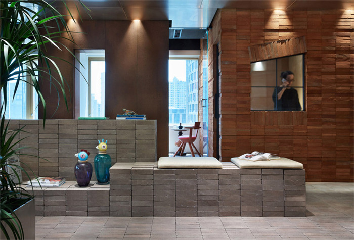 靈活多變的上海專業(yè)設計公司辦公室展示區(qū)裝修設計方案