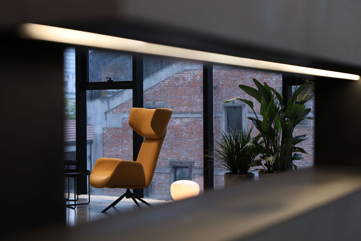 上海300平方老倉庫改造辦公室裝修設計實景圖