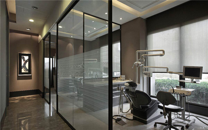 現(xiàn)代輕奢風(fēng)300平牙科診所手術(shù)室裝修設(shè)計(jì)實(shí)景圖