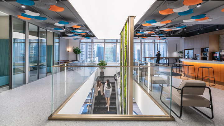 專業辦公裝修公司推薦中倫律師事務所樓梯裝修設計方案